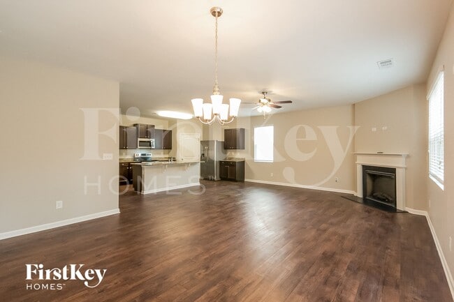 Photo - 203 Hayes Park Dr