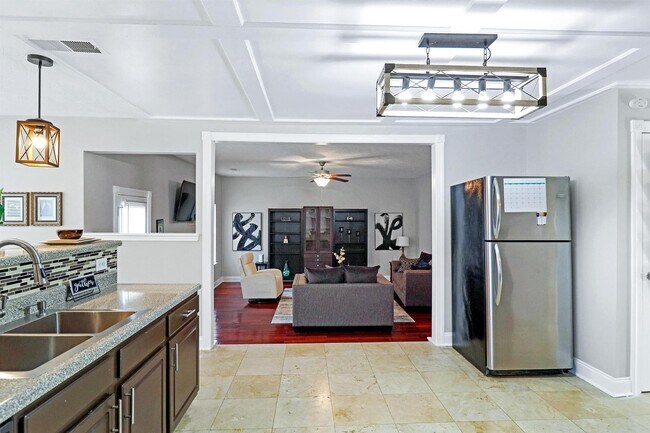 Photo - 1219 Partridge Ln