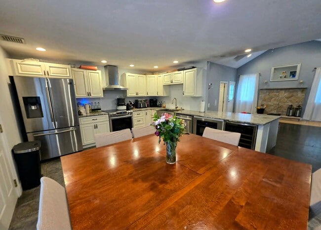 Photo - 141 South St