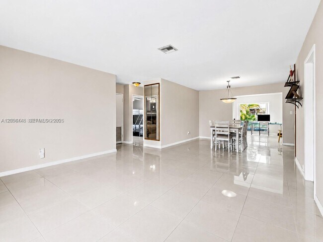 Photo - 2210 N 57th Way