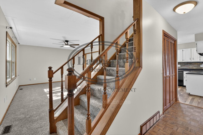 Photo - 3018 Gleneagle Dr