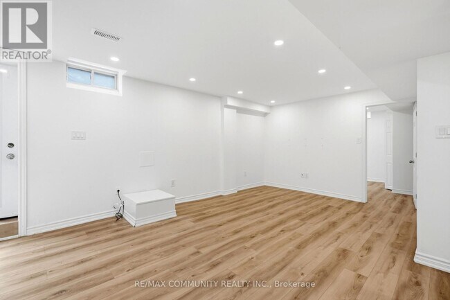 Photo - 39 Carter Bennett Dr