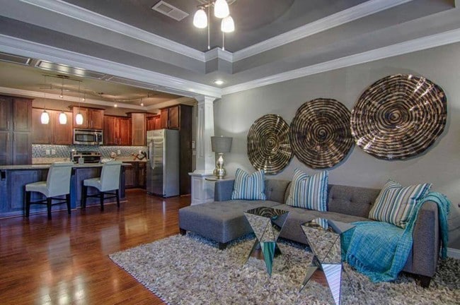 Building Photo - The Pointe at Cabot Rental