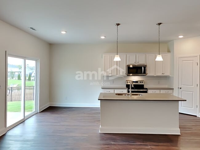 Photo - 5208 Valor Dr