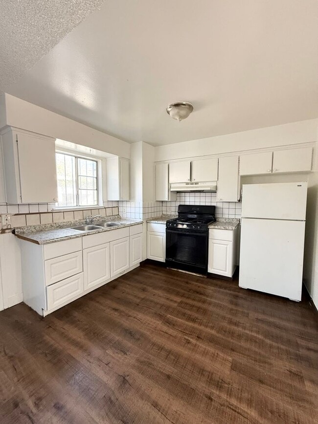 Photo - 3308 E Olive Ave Unit 3308 E Olive #103