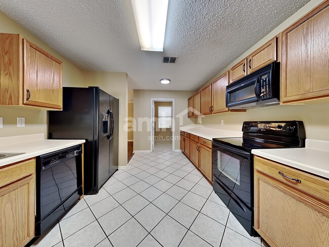 Photo - 1404 Sunflower Ct