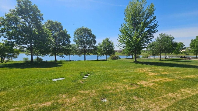 Photo - 2 bed 1.5 bath Apple Valley townhome available 6/15/2026 – Perfectly Efficient & Cozy!"