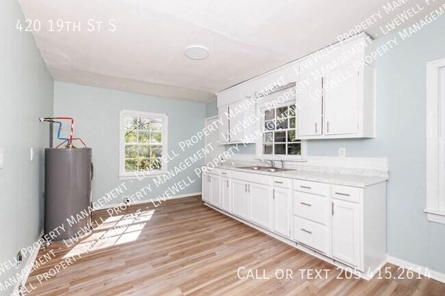 Photo - 420 19th St S
