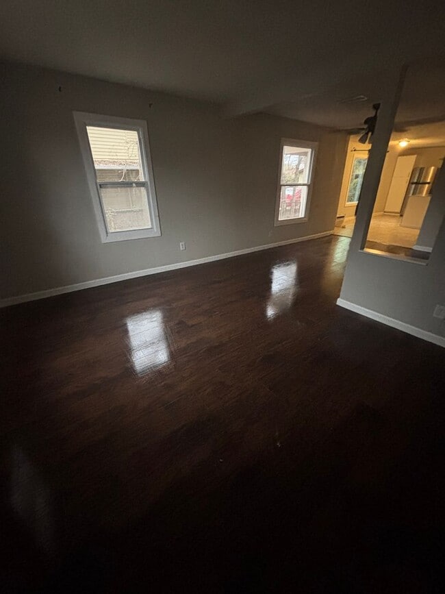 Photo - 435 E Latimer Pl