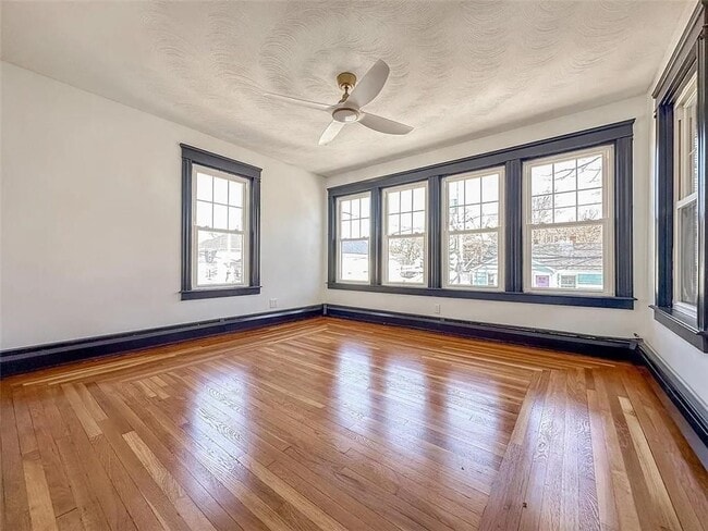 Photo - 48 Waltham St