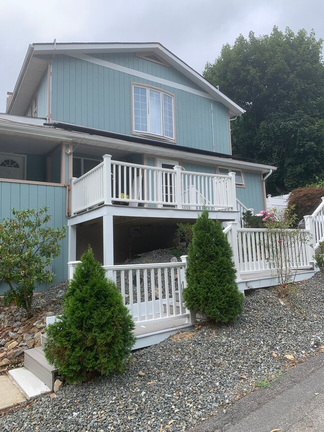 Photo - 8 Spruce Ave Unit 2