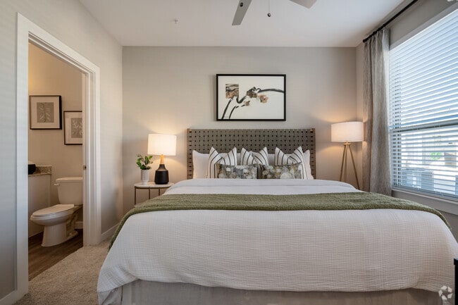 1BR, 1BA - 638SF - Ariza Easton Park