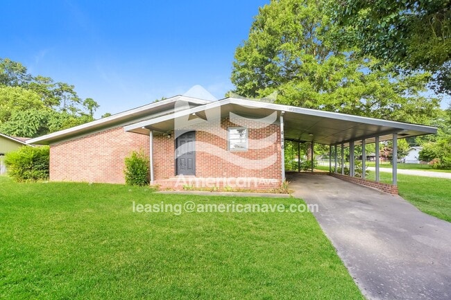 Building Photo - 426 Northside Dr
