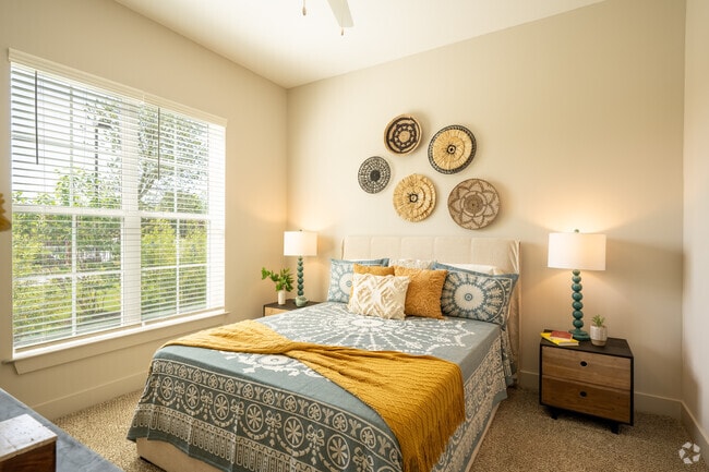 1BR, 1BA - Bedroom
