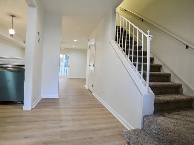 Photo - 365 W Illinois Ave