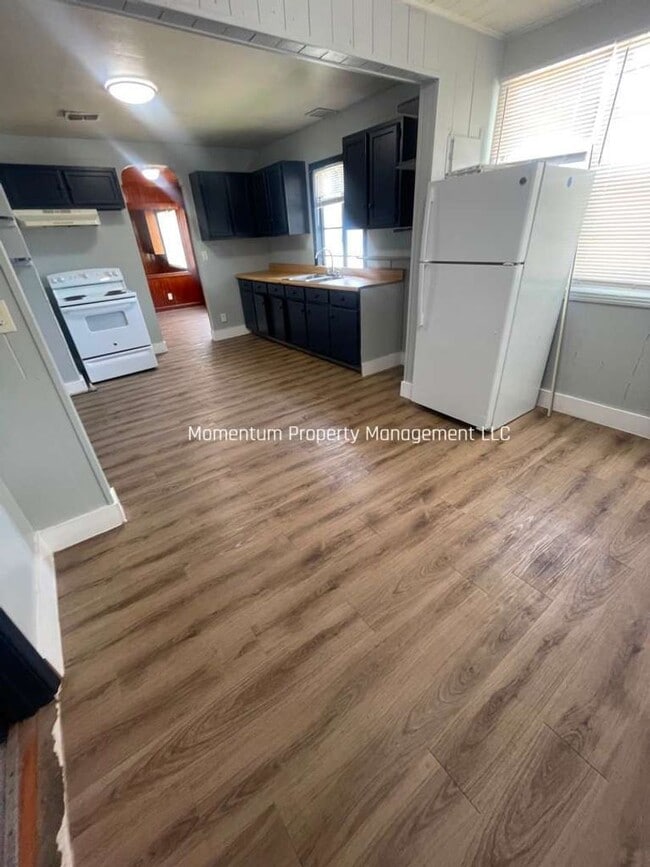 Photo - 1145 N Stella Ave