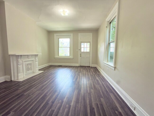 1030 Considine Ave