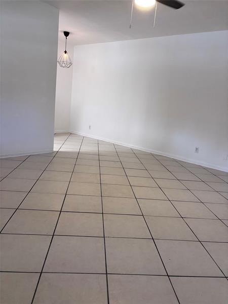 Photo - 1645 NE 12th St Unidad B