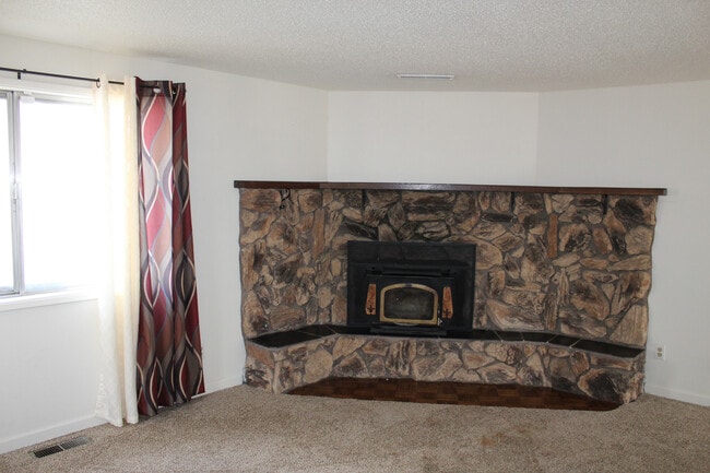 Photo - 4615 Maplewood Ct