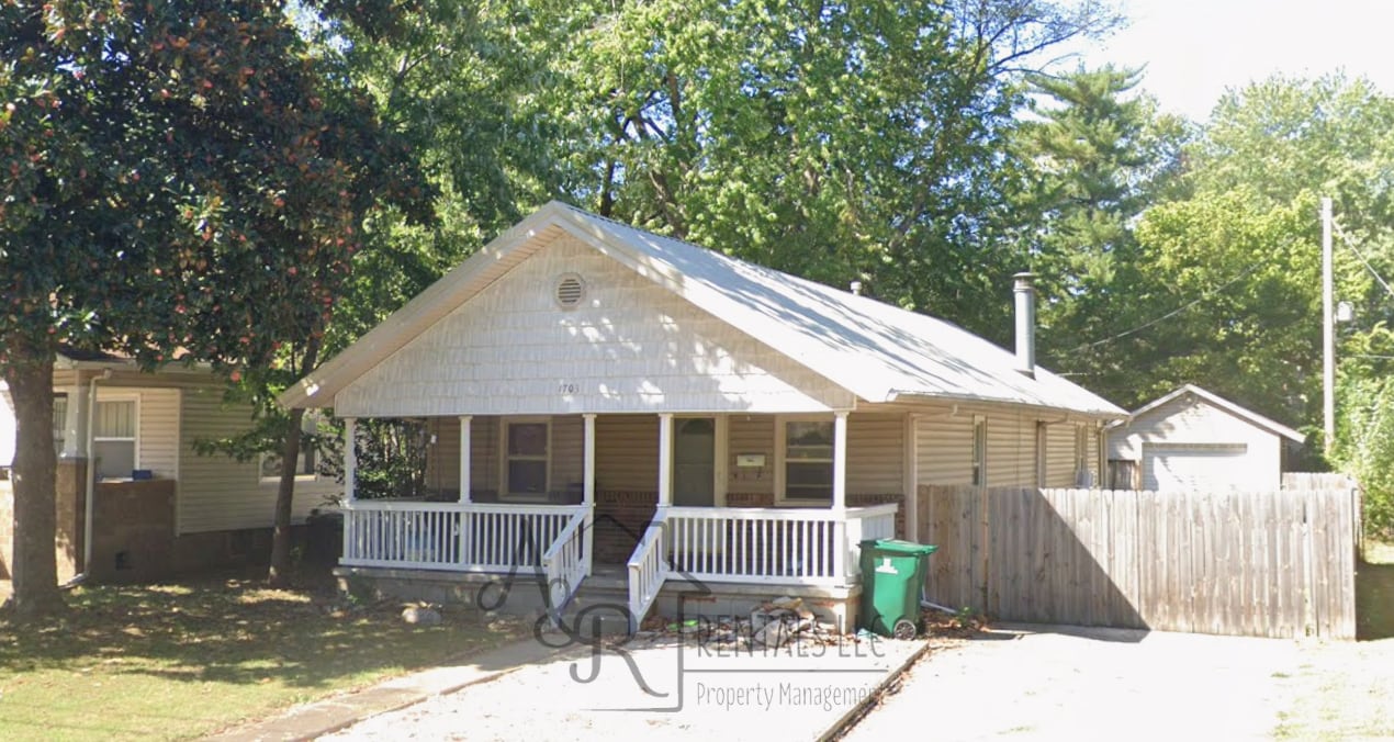 Photo - 1703 N Joplin St