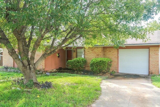 Photo - 6309 Craigwood Cir