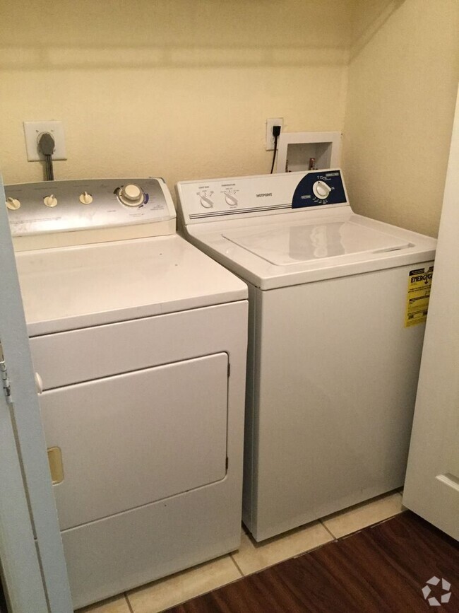 Building Photo - 3/2 in Creeks Edge! Rental