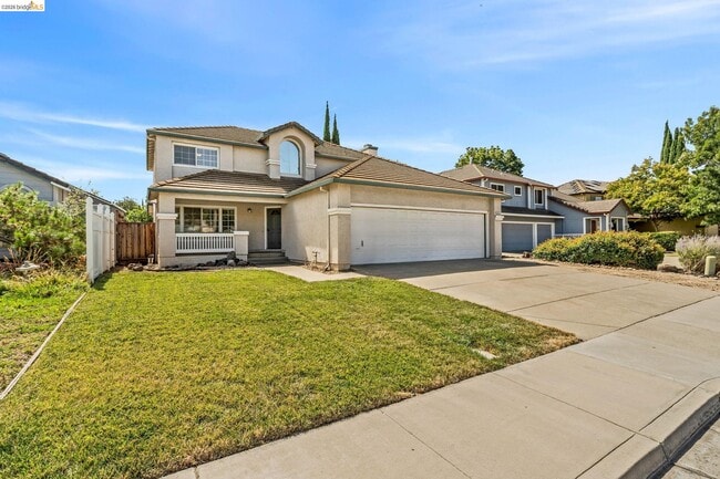 Photo - 880 Woodsong Ln