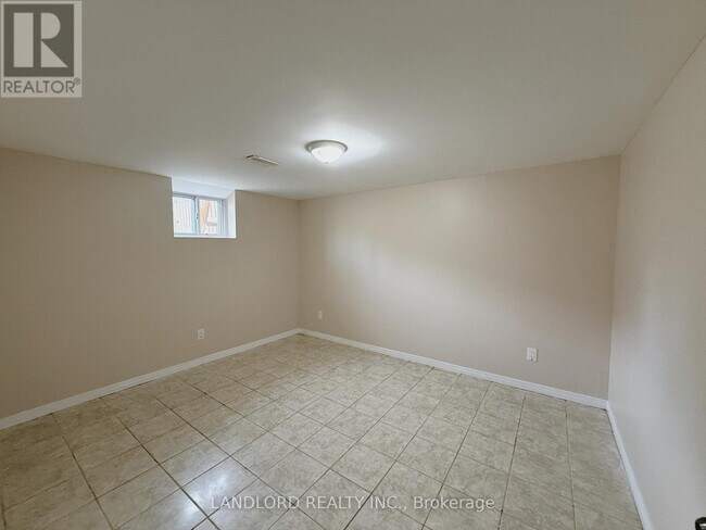 Photo - 220 Ellington Dr