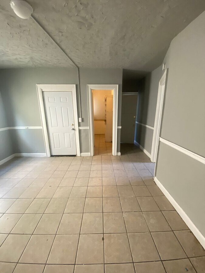 Photo - 2653 N 22nd St Unit 2653 (Lower)