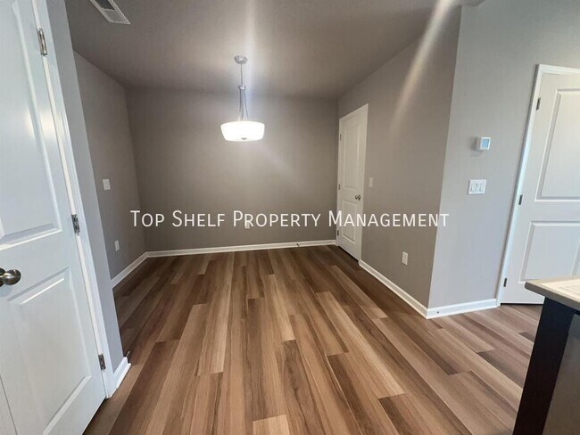 2308 Hazeltine Pl