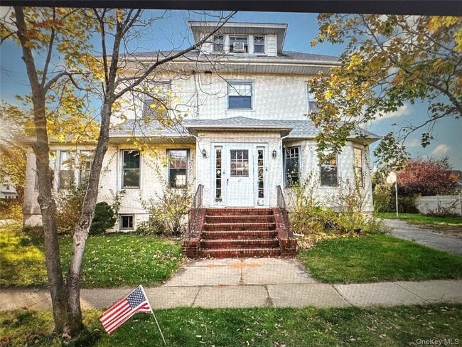Building Photo - 42 Vernon Ave Unit 2
