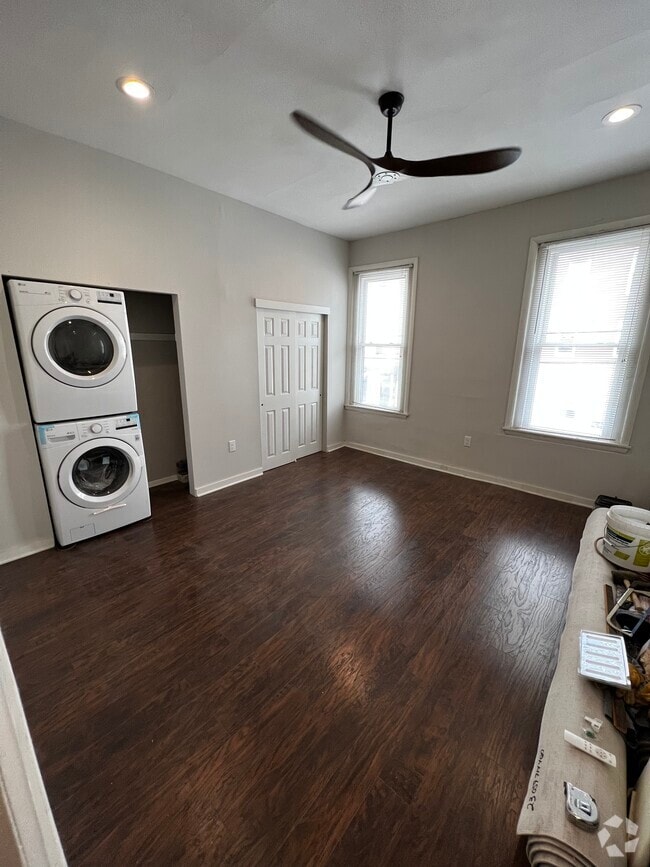 Building Photo - 1414 Jackson St Unit B Rental