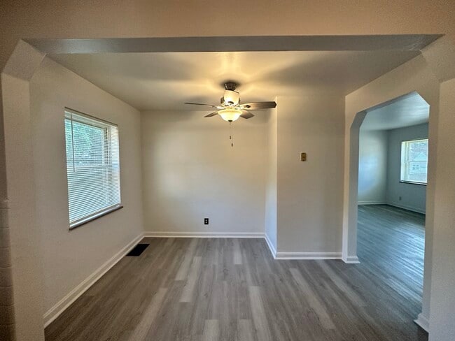 2631 Bremont Ave Unit 2