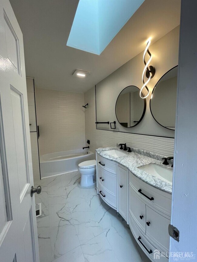 Photo - 42 Ashford Dr