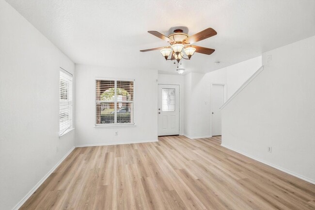 Photo - Freshly Painted 3 bedroom home!