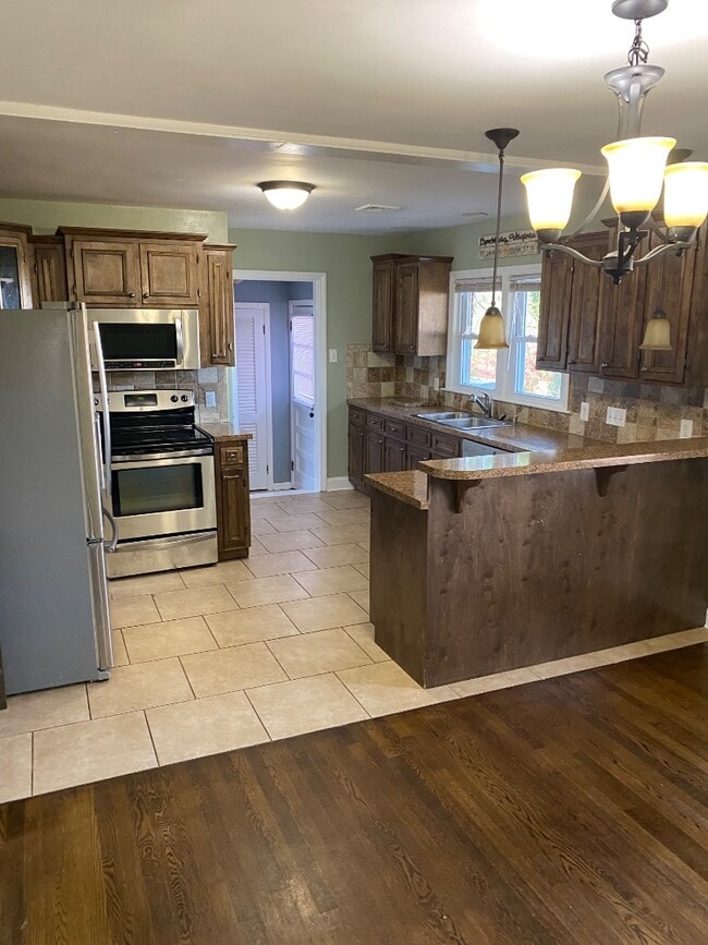 Photo - 550 Leesville Rd