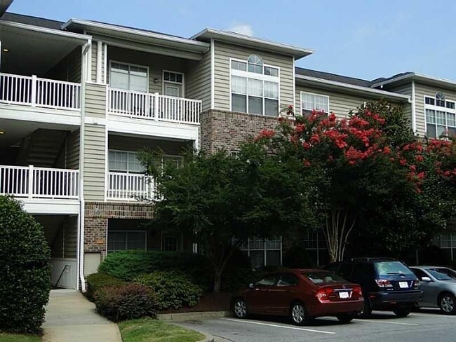 Photo - 2700 Pine Tree Rd NE Condominio Unidad 2312