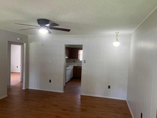 Photo - 2 Bed 1 Bath Duplex