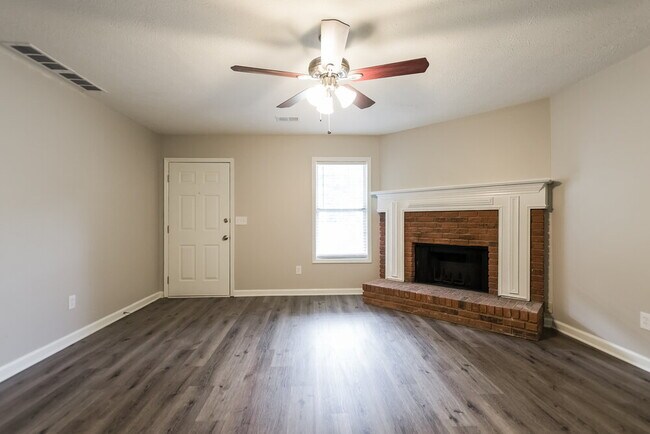 Photo - 3224 Valley View St