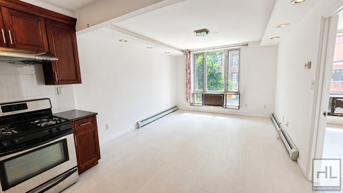 Second-Floor Apartment on Britton Ave – Elmhurst, NY - Second-Floor Apartment on Britton Ave – Elmhurst, NY Unit 2