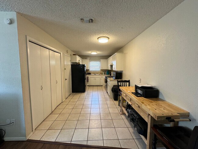 Photo - 7515 Avenue W Unit B