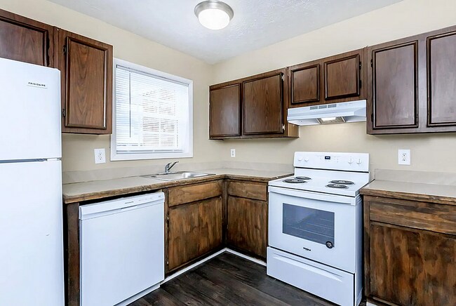 Photo - The Oaks at Commerce