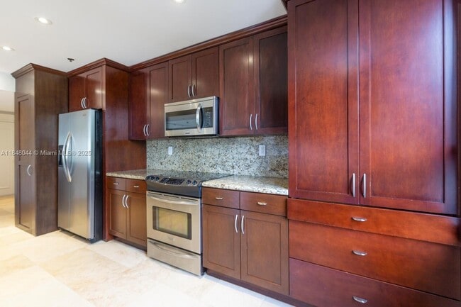 Photo - 251 Crandon Blvd Unit 243