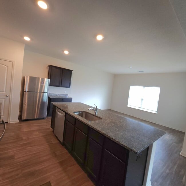 Photo - SAVANNAH PLACE 4 bedroom In Converse, TX