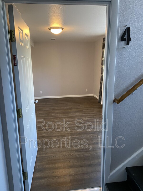 Photo - 2020 Dunn Ave