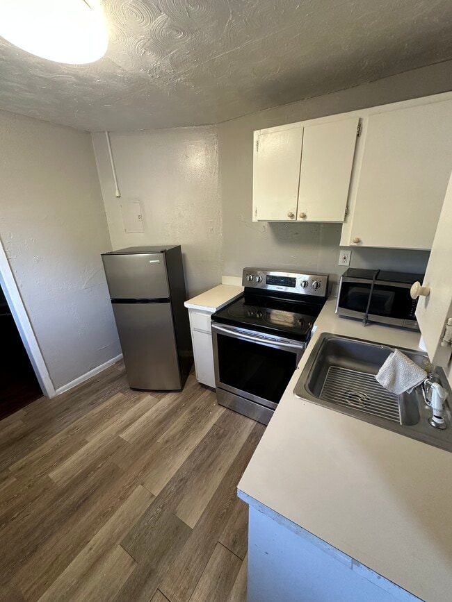 Building Photo - 1105 E Bird St Unit #3