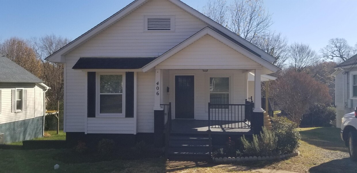 Photo - 406 N 4th St (Mebane, NC)