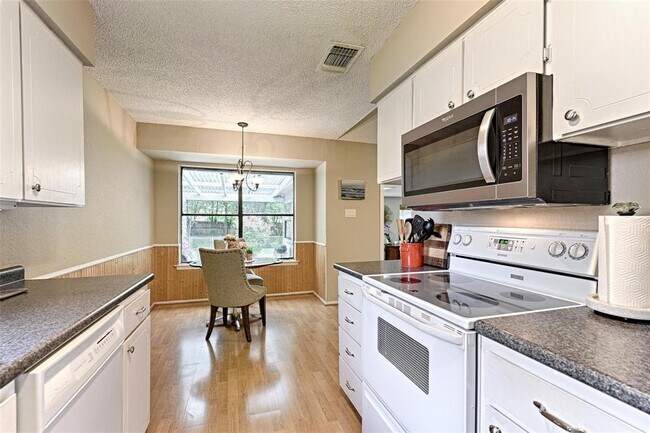 Photo - 513 Owens Dr