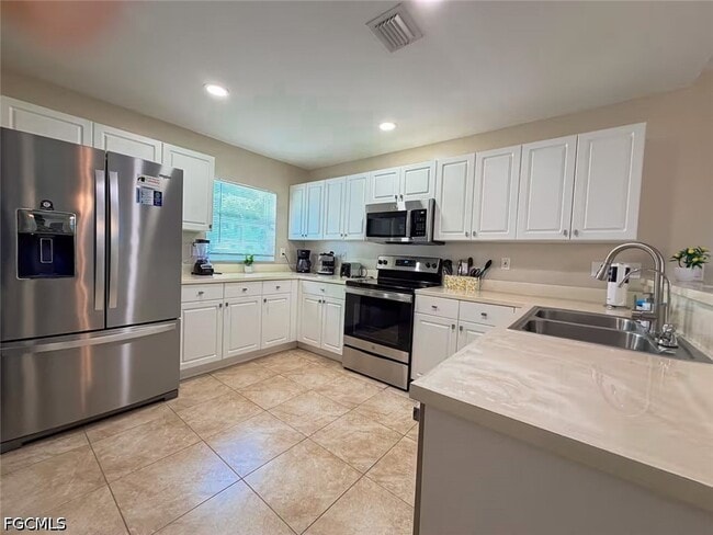 Photo - 2937 SW 8th Pl