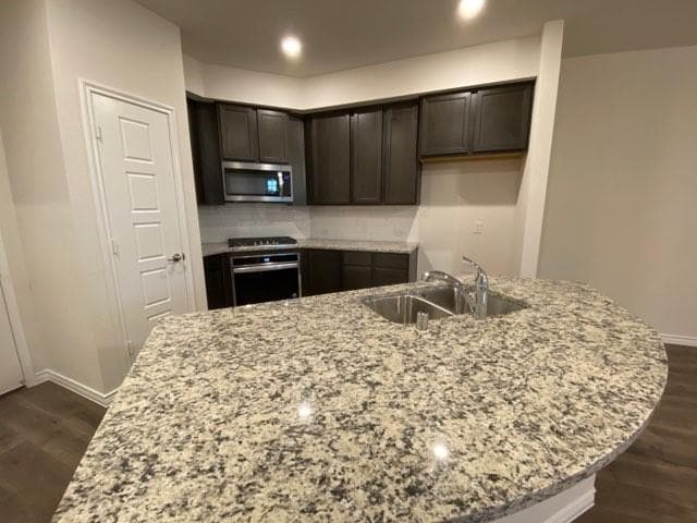 Photo - 2405 Klamath Dr